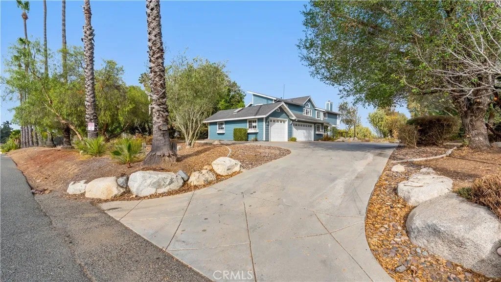 Photo of 1731 Fuerte Street, Fallbrook, CA 92028 (MLS # OC26160681)