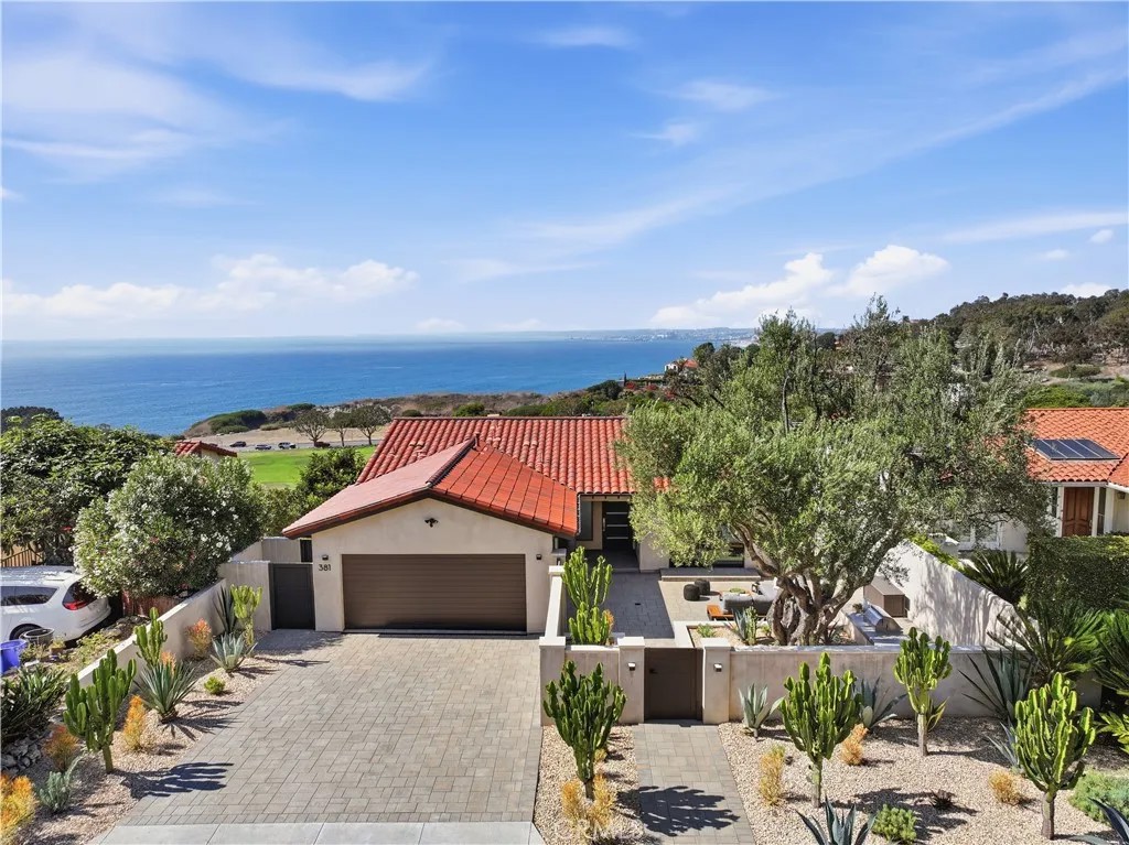 381 Palos Verdes Dr. West