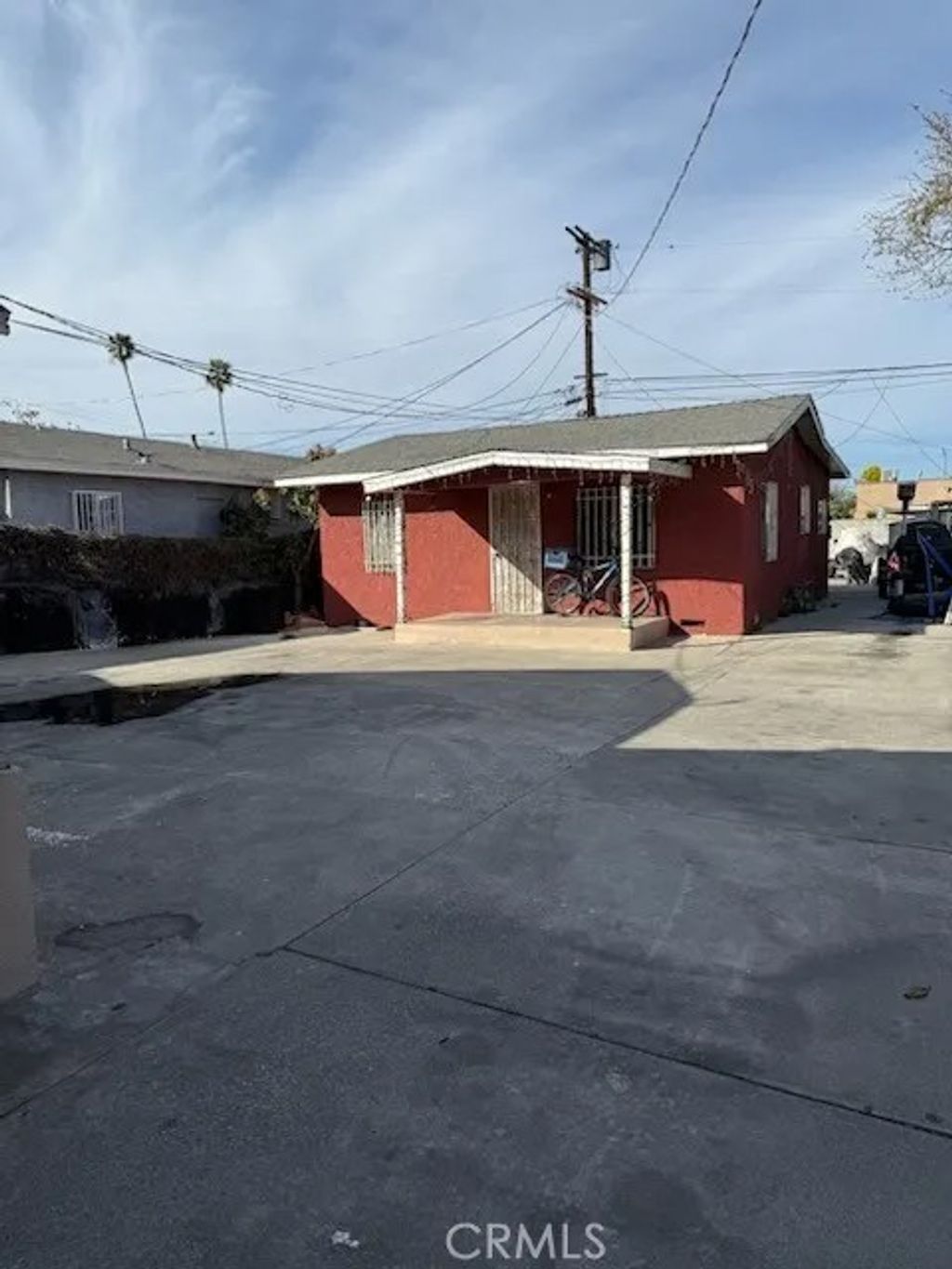 Photo of 145 W 66th St, Los Angeles, CA 90003 (MLS # DW26055879)