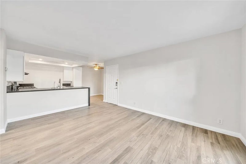 1309 W Mission Boulevard 5