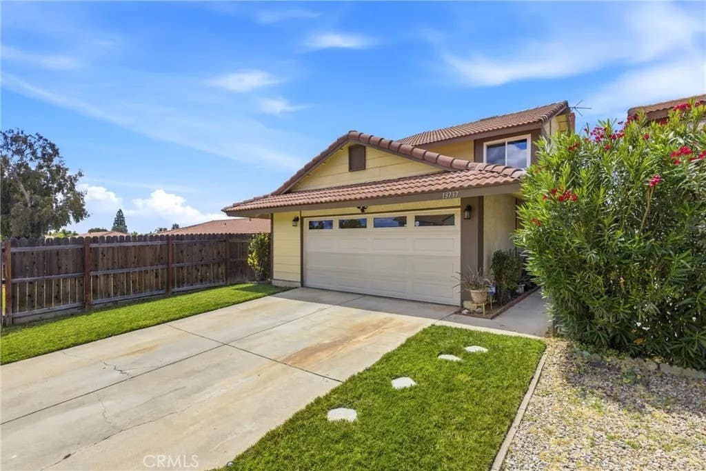 Photo of 13737 Pattilynn DR, Moreno Valley, CA 92553 (MLS # SW26114386)
