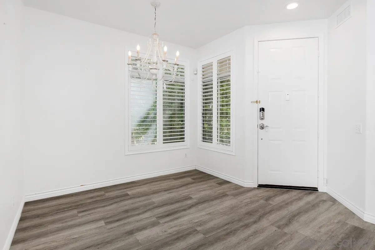 12368 Caminito Vibrante