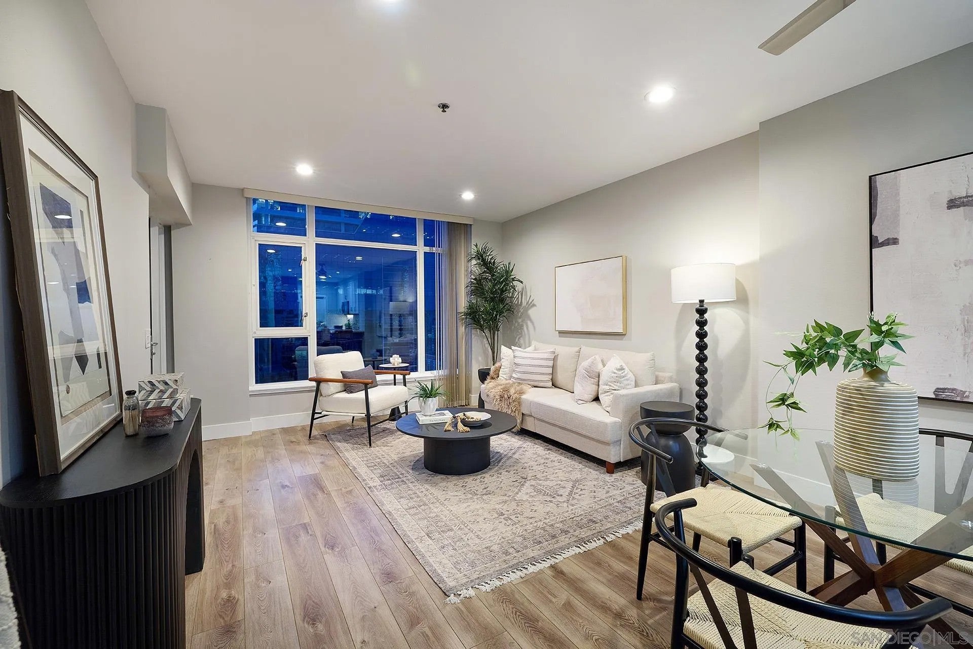 427 9th Ave 1304