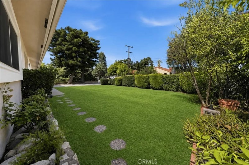 2031 Bella Vista Avenue
