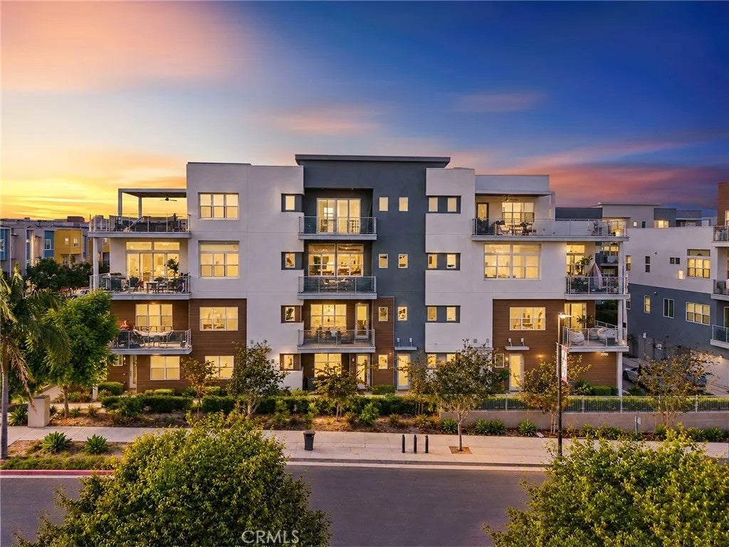 Photo of 2088 Bravo LOOP, Chula Vista, CA 91915 (MLS # SW26202337)