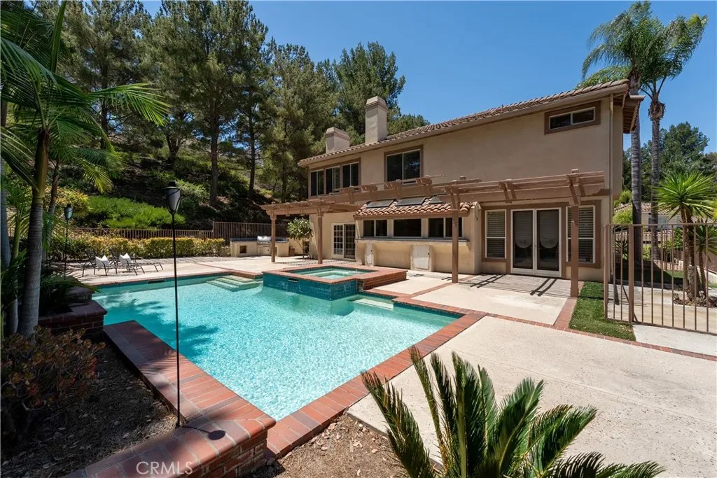 970 S Barton Court