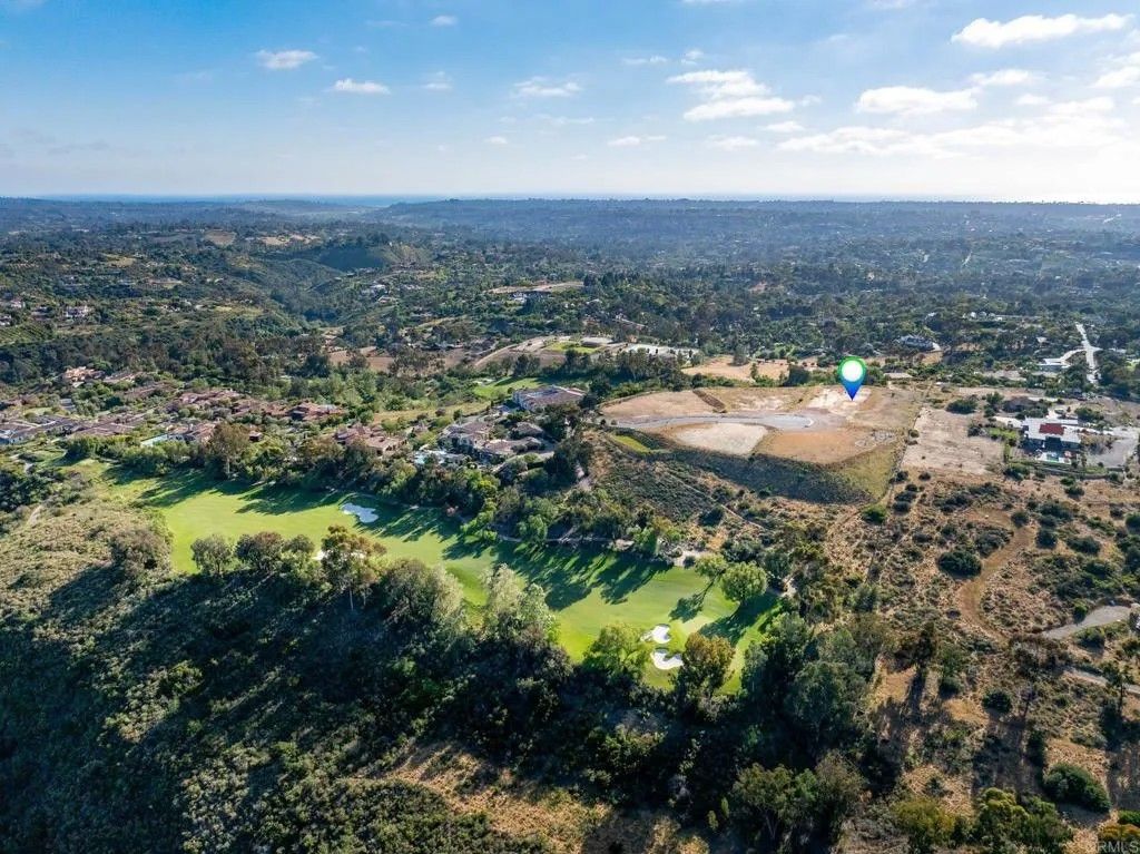 Photo of 6207 Calle Ponte Bella, Rancho Santa Fe, CA 92091 (MLS # NDP2508891)