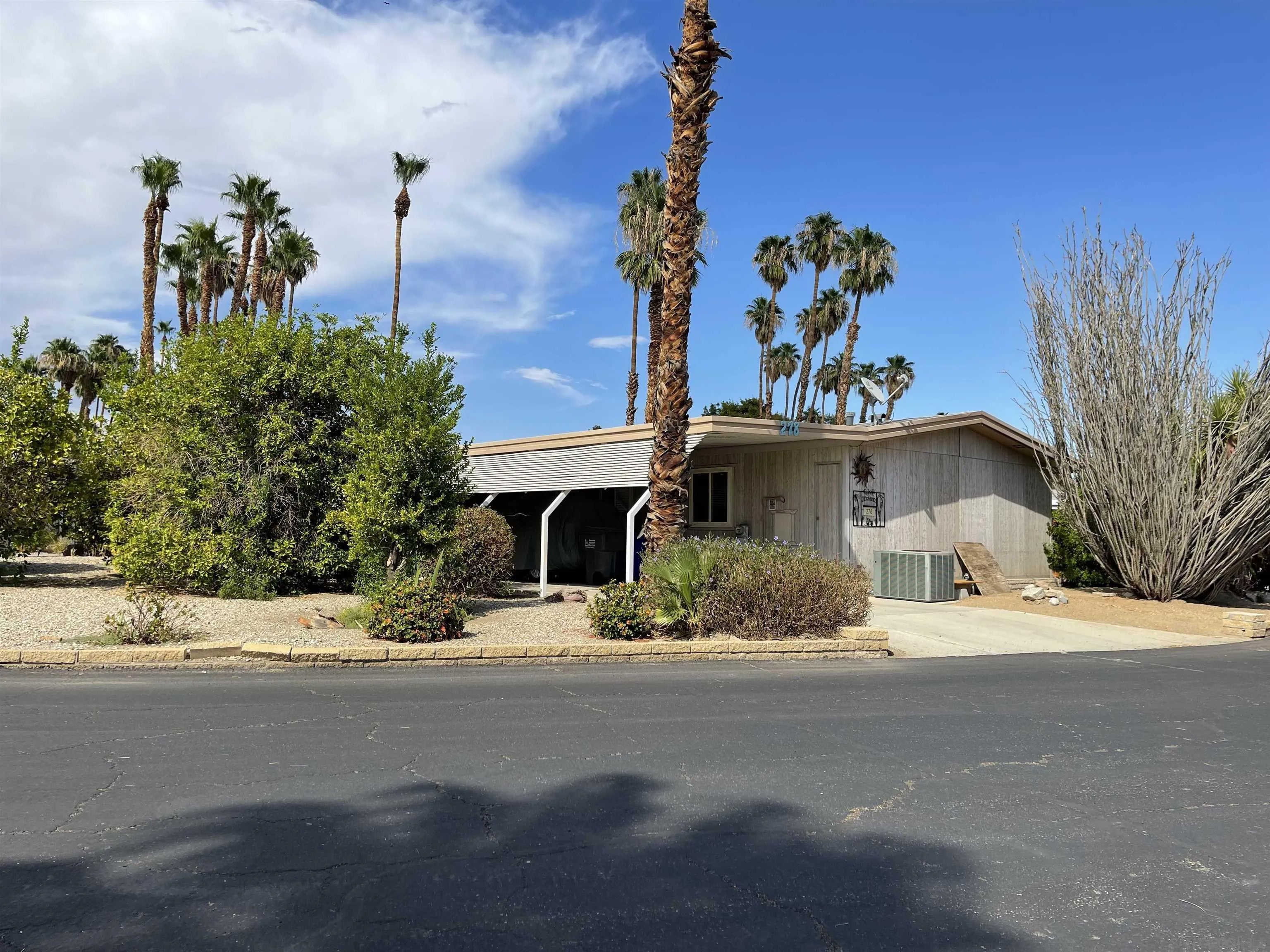1010 Palm Canyon Dr 278