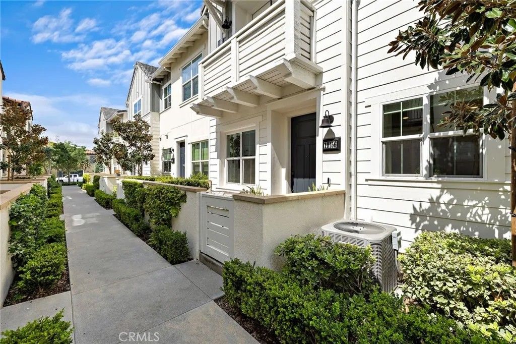 Photo of 12156 Starling Ln, Whittier, CA 90602 (MLS # OC26074447)