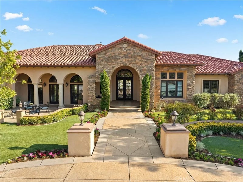 10727 W Stallion Ranch Road