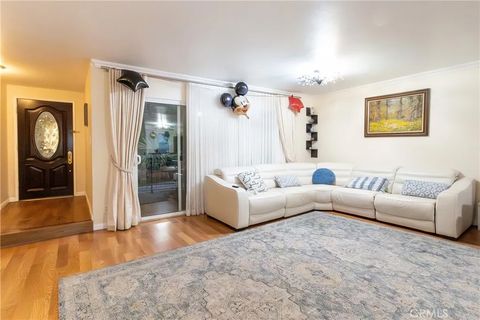 Photo of 9551 Via Ricardo, Burbank, CA 91504 (MLS # BB26085485)