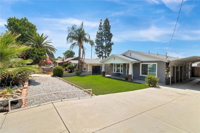 9359 Lomita