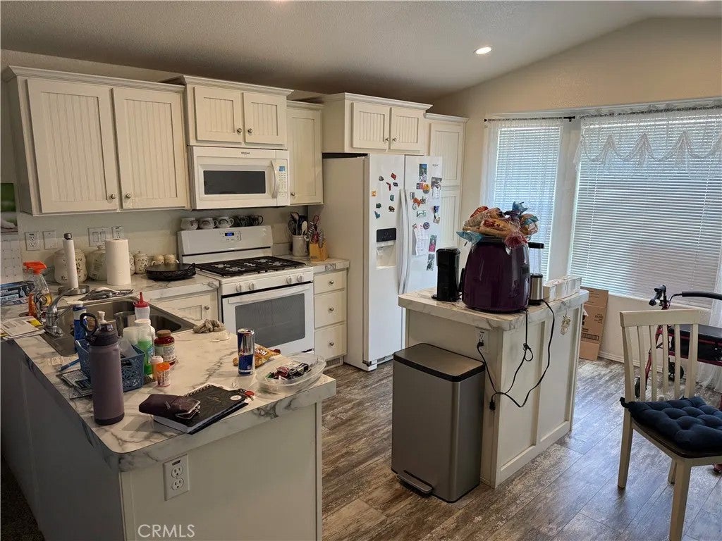 Photo of 4400 W Florida AVE #85, Hemet, CA 92545 (MLS # SW26114675)