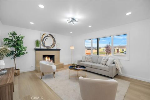 17391 Meer Circle Huntington Beach CA 92647