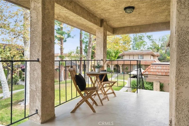 1064 Las Lomas Drive D