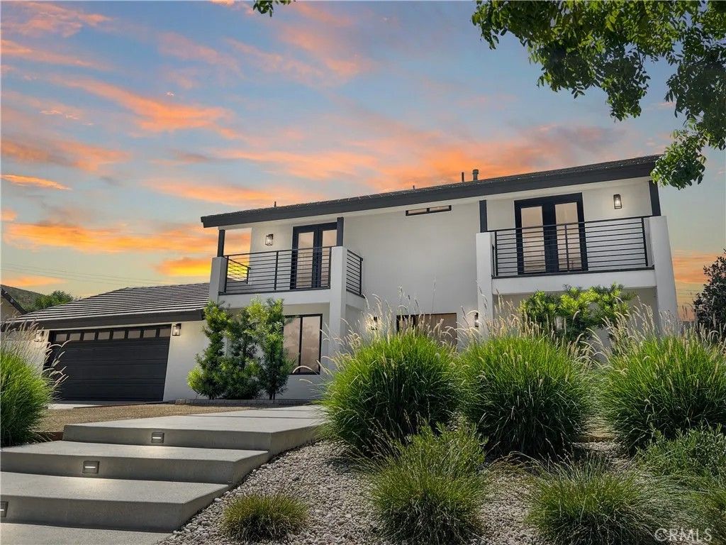 Photo of 1863 Burleson Ave, Thousand Oaks, CA 91360 (MLS # SR26063776)