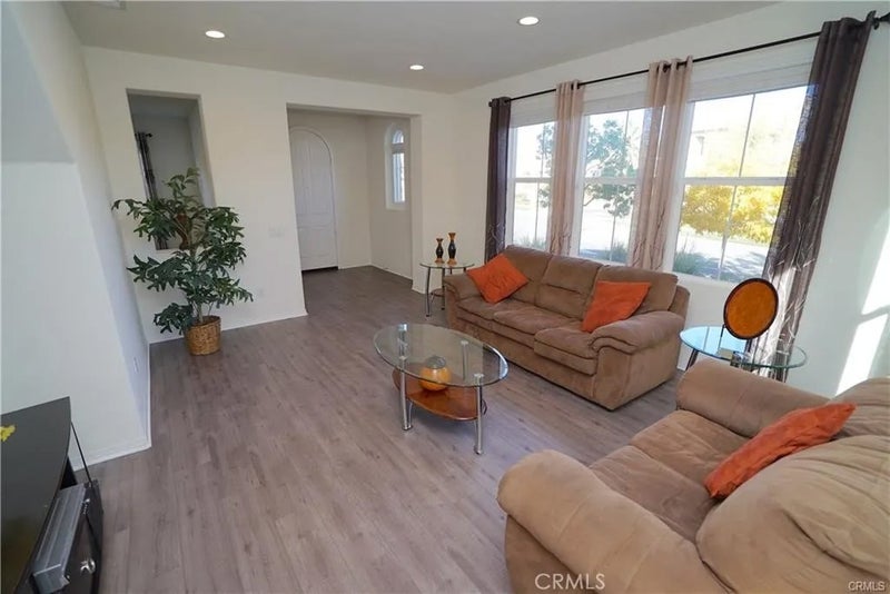 28492 Camino Del Arte Drive