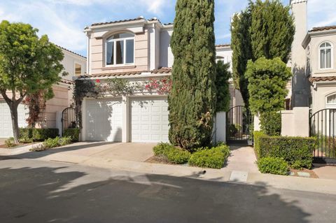 5342 Renaissance Ave San Diego CA 92122