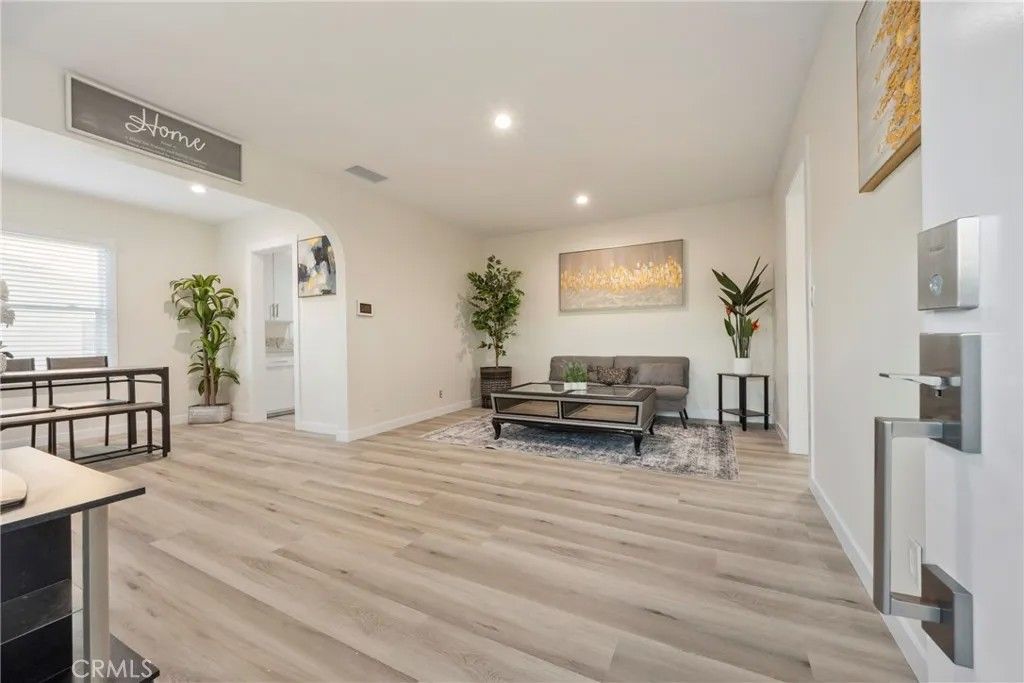 Photo of 160 W 121st St, Los Angeles, CA 90061 (MLS # IN25273205)