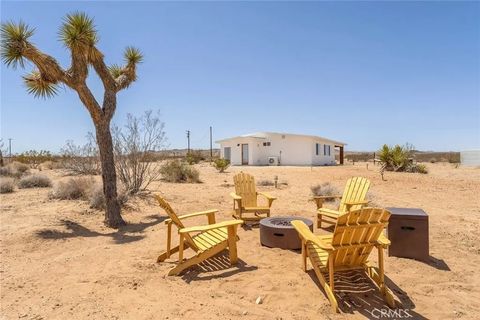 Tiny photo for 473 Bowman Trl, Landers, CA 92285 (MLS # JT25237675)