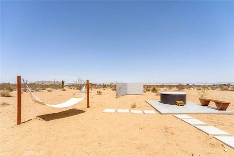 Tiny photo for 473 Bowman Trl, Landers, CA 92285 (MLS # JT25237675)