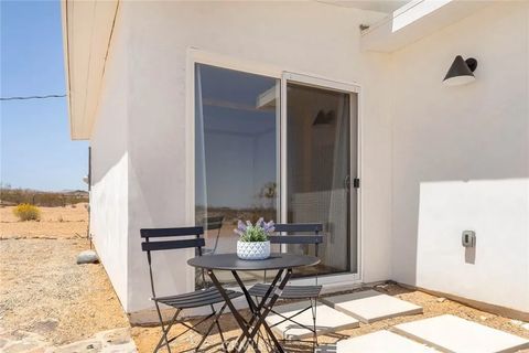 Tiny photo for 473 Bowman Trl, Landers, CA 92285 (MLS # JT25237675)