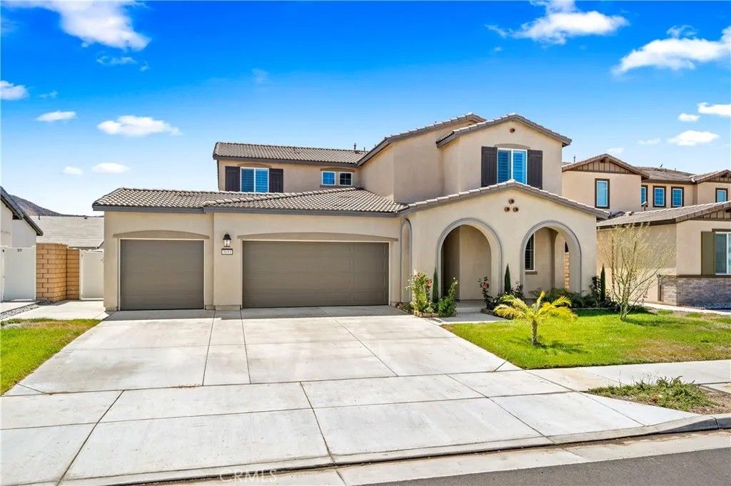 Photo of 5053 Moon Eye Way, Hemet, CA 92545 (MLS # SW25271378)