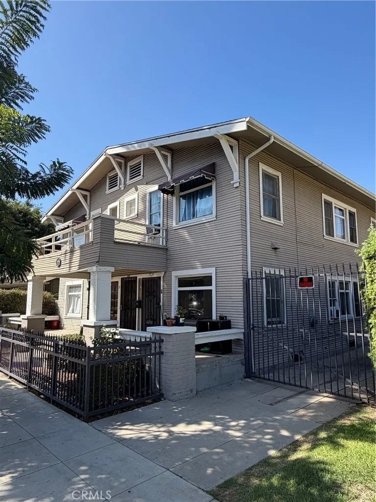 333 W 9th