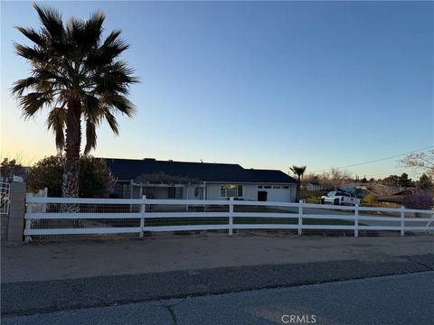 Photo of 9508 Buckthorn Ave, Hesperia, CA 92345 (MLS # HD26051956)