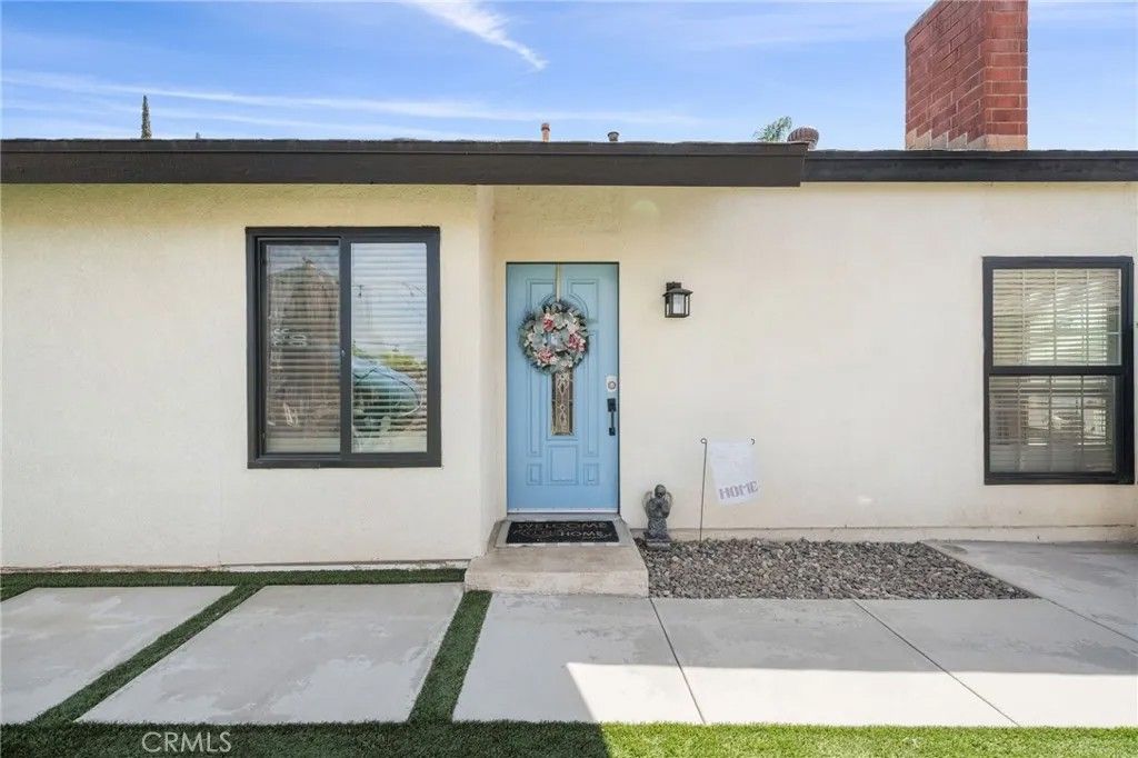 Photo of 10115 Sioux Cir, Riverside, CA 92503 (MLS # PW26068320)