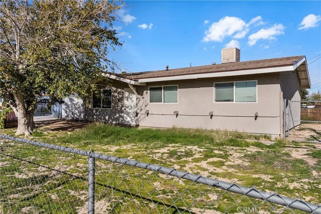 Photo of 25298 Jade Rd, Barstow, CA 92311 (MLS # CV25278666)