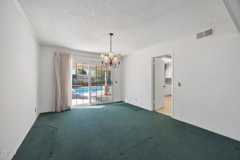 1594 Hobart Drive