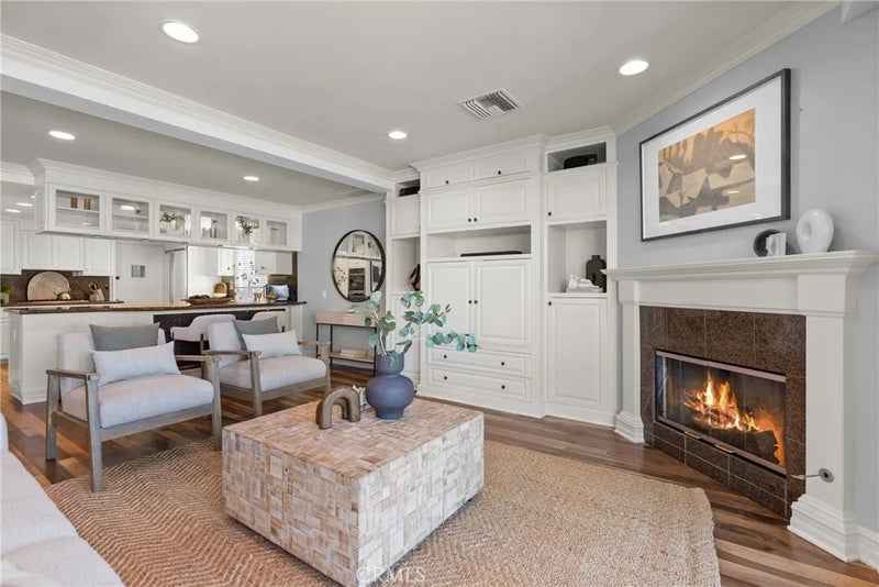 1011 N Bay Front