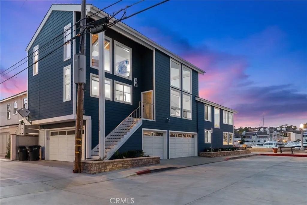 1011 N Bay Front