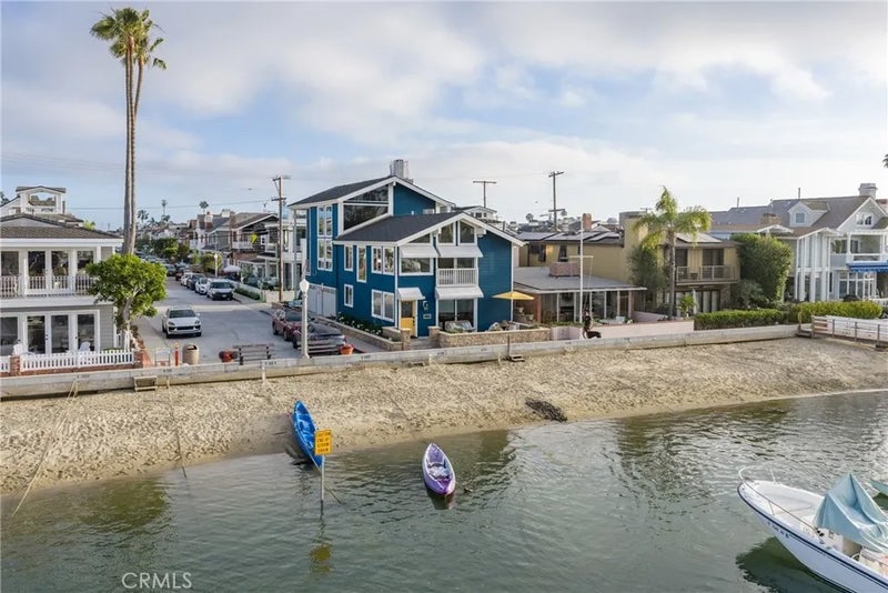 1011 N Bay Front