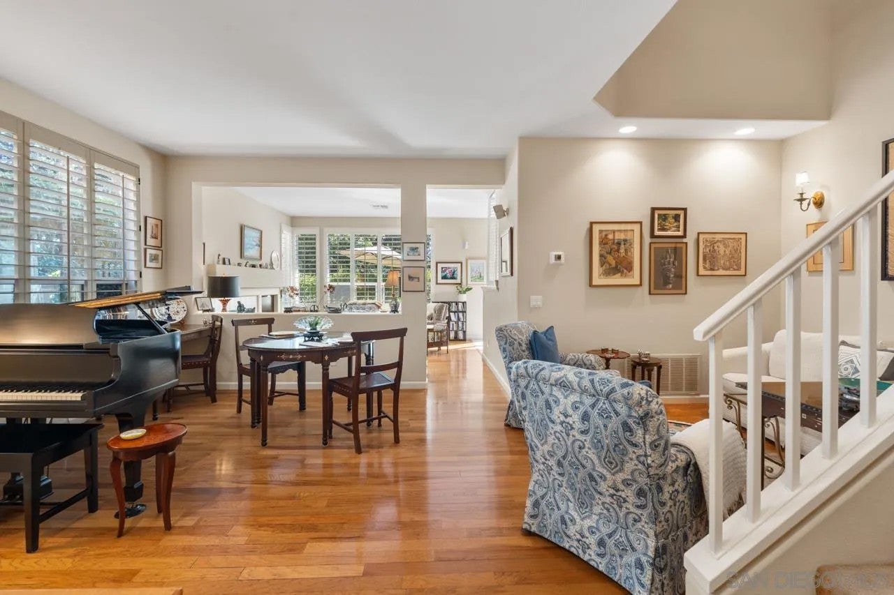 5586 Renaissance 3
