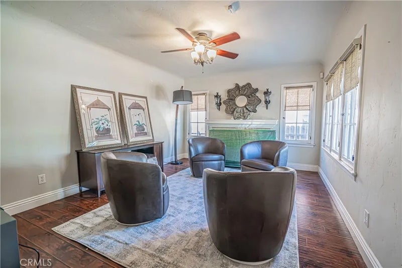 4578 Merrill