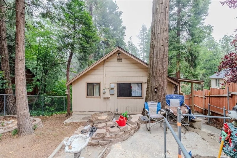 753 Woodland