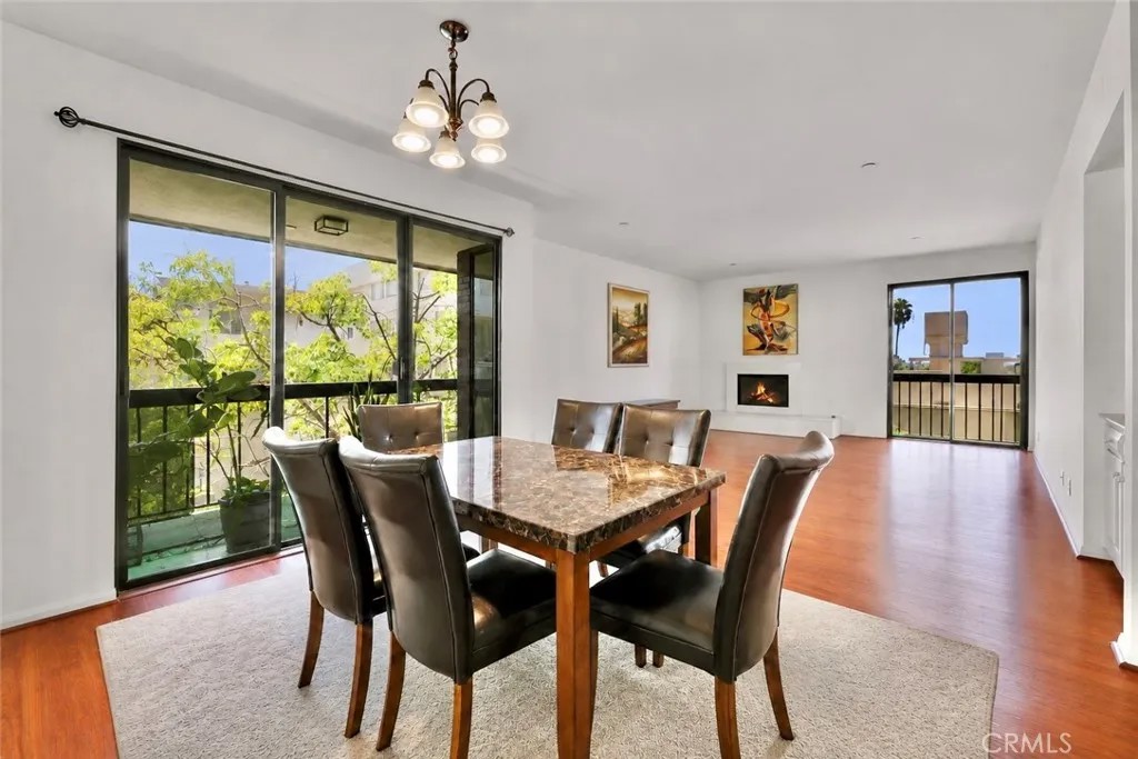 324 N Palm Drive 407