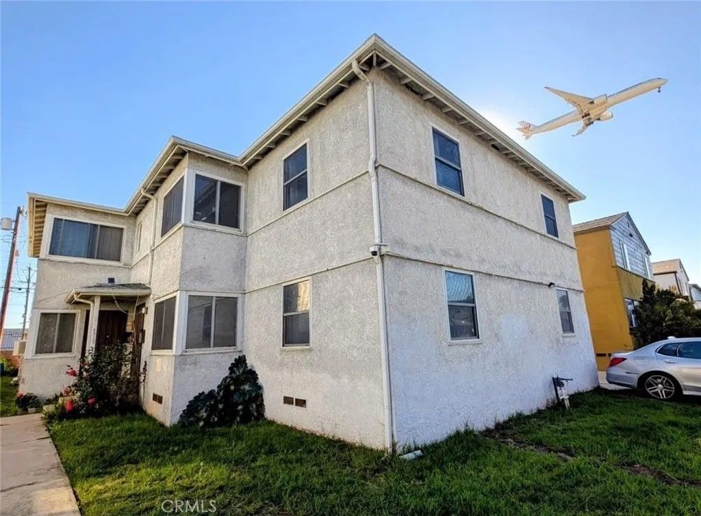 Photo of 8912 Reading Ave, Los Angeles, CA 90045 (MLS # SB26068023)