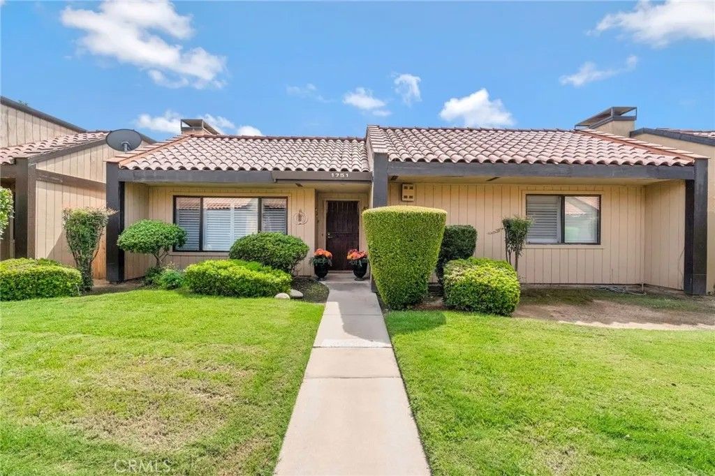 Photo of 1751 W Santa Ana Ave, Fresno, CA 93705 (MLS # FR26045681)