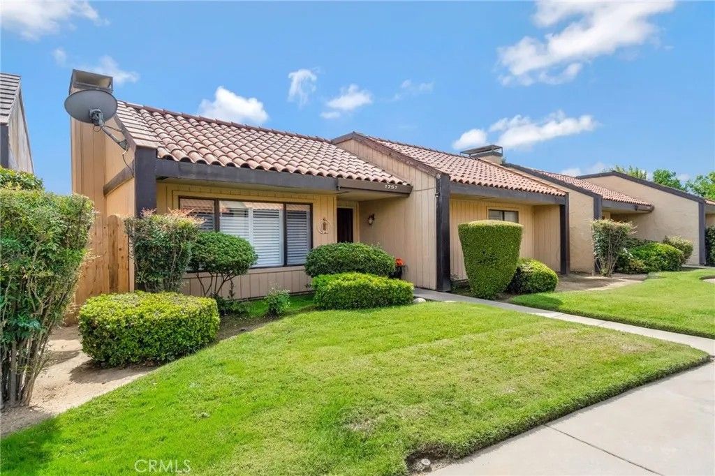 Photo of 1751 W Santa Ana Ave, Fresno, CA 93705 (MLS # FR26045681)