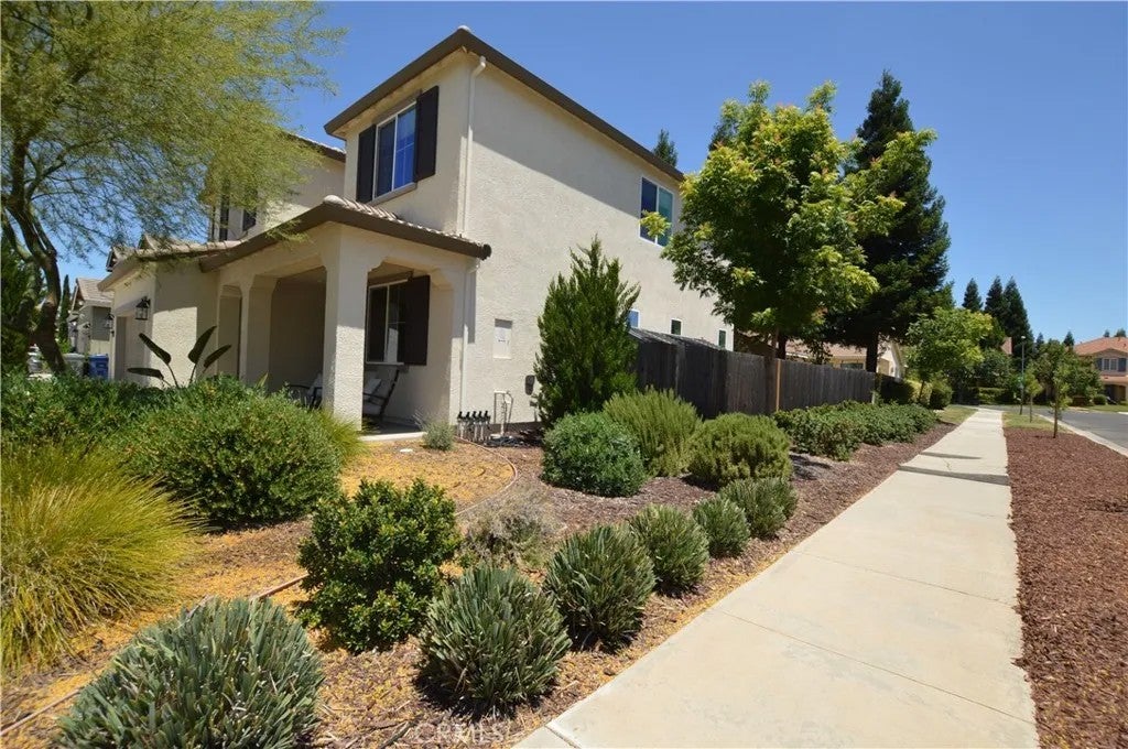 3504 Creekview Court
