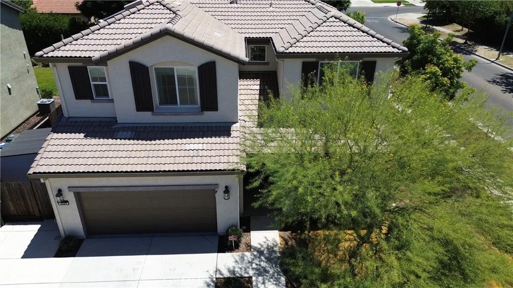 3504 Creekview Court