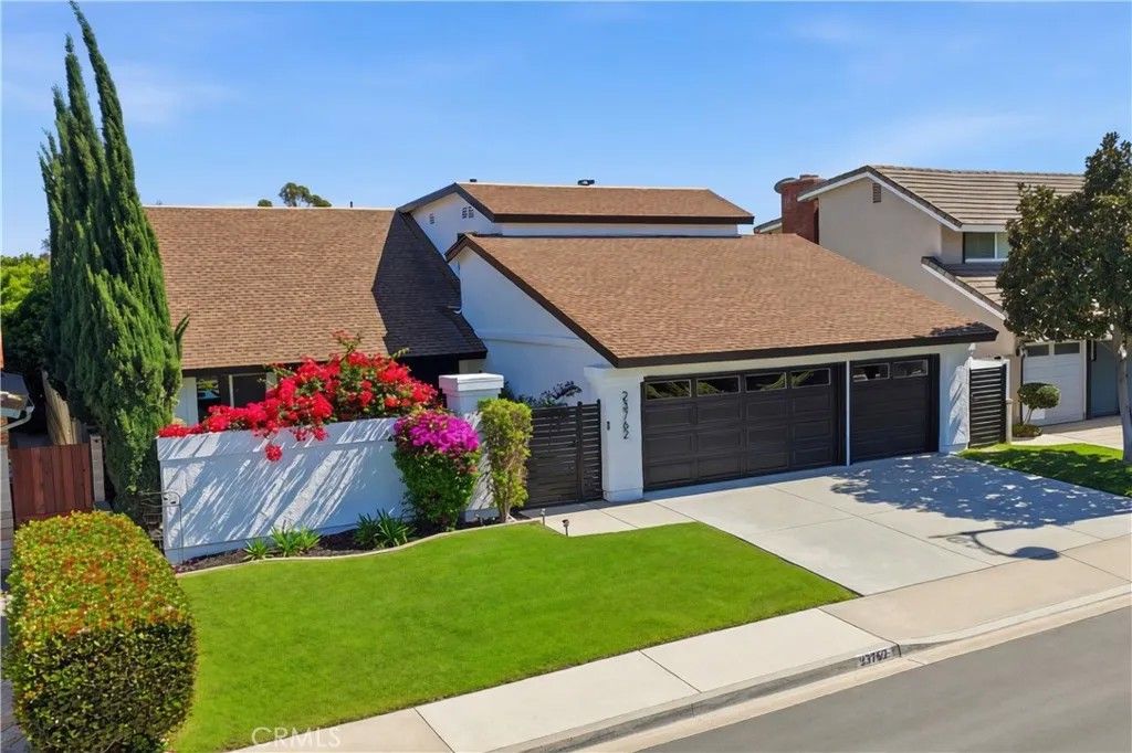 Photo of 23762 Via Porton, Mission Viejo, CA 92691 (MLS # OC26074079)