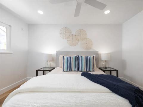 Tiny photo for 9312 Nautilus DR, Huntington Beach, CA 92646 (MLS # PW26165104)