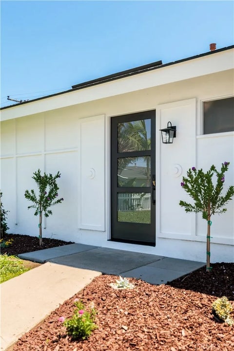 Tiny photo for 9312 Nautilus DR, Huntington Beach, CA 92646 (MLS # PW26165104)