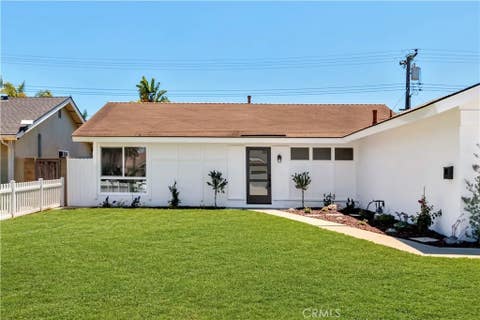 Tiny photo for 9312 Nautilus DR, Huntington Beach, CA 92646 (MLS # PW26165104)