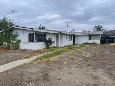 Photo of 41540 Marine Dr, Hemet, CA 92544 (MLS # PW25260913)