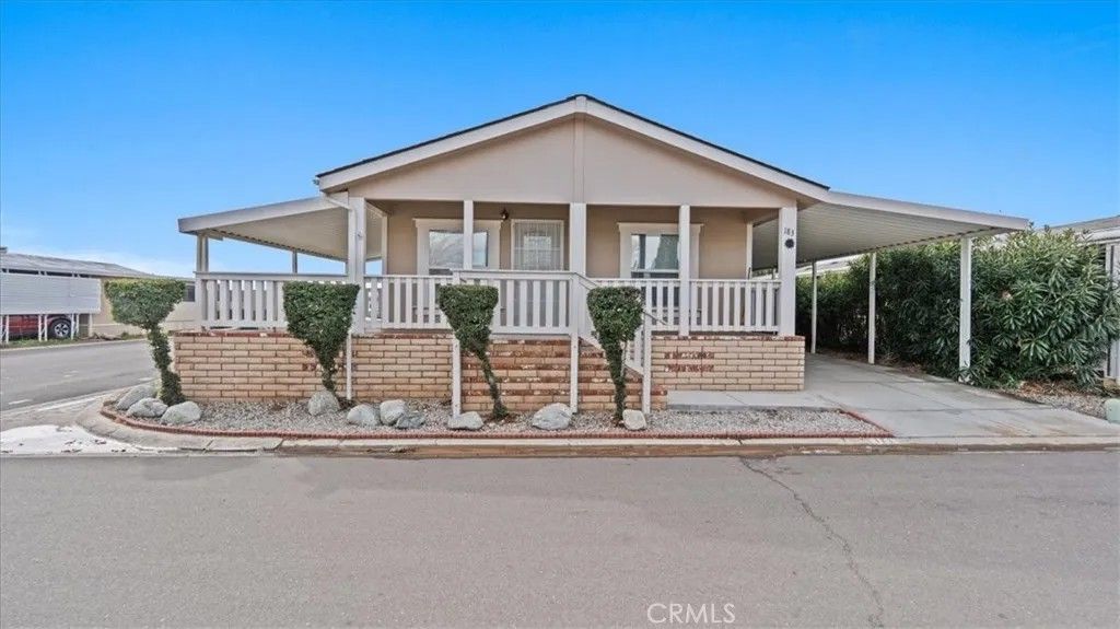 Photo of 20683 Waalew Rd #B183, Apple Valley, CA 92307 (MLS # HD26042139)